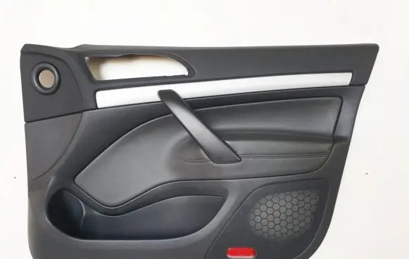 Skoda Octavia Mk2 (1Z) Front door card panel trim