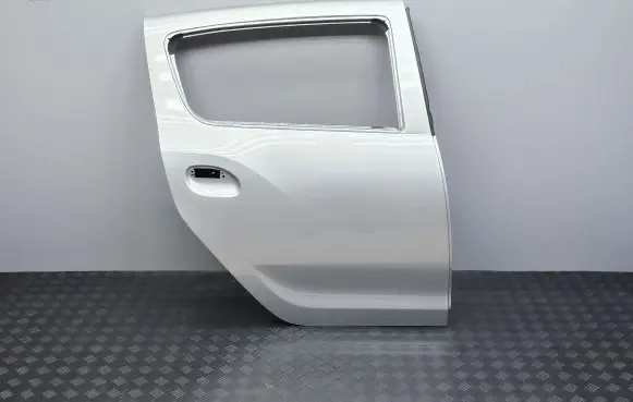 Dacia Sandero Rear door 821123841R