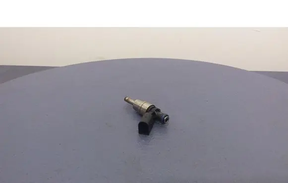 Fuel injector