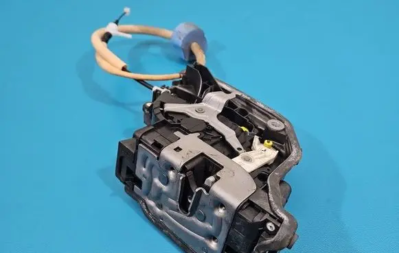 BMW 5 G30 G31 G38 Rear door lock 747769002 IMPRK1551268