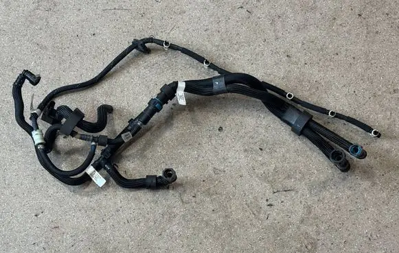 BMW 3 G20 G21 Fuel line pipe 8571673 8571669 8589840