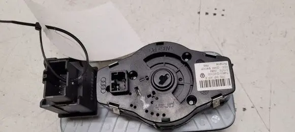 Volkswagen Touareg II Light switch 7P6941431E