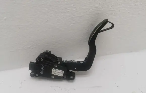 Renault Master III Accelerator throttle pedal