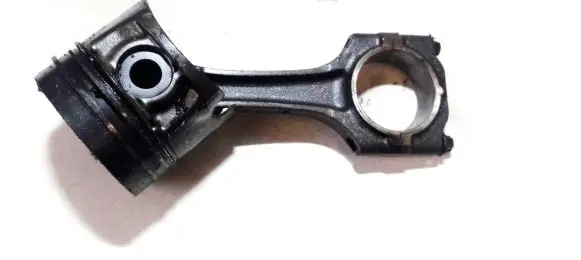 Renault Laguna I Piston with connecting rod hfc