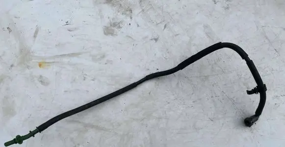 Ford Galaxy Fuel line pipe