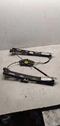 Seat Alhambra (Mk2) Rear window lifting mechanism without motor 7n0843700F