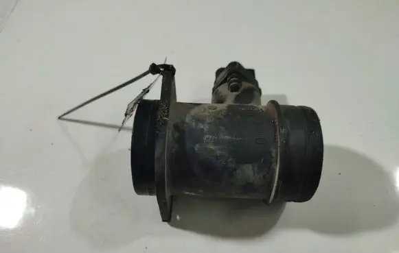 Audi A4 S4 B5 8D Mass air flow meter 0281002216