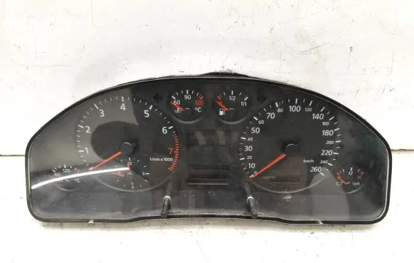 Audi A3 S3 8L Speedometer (instrument cluster) 4D0919800L 8L0919272A