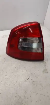 Skoda Octavia Mk2 (1Z) Rear/tail lights 1z5945095B
