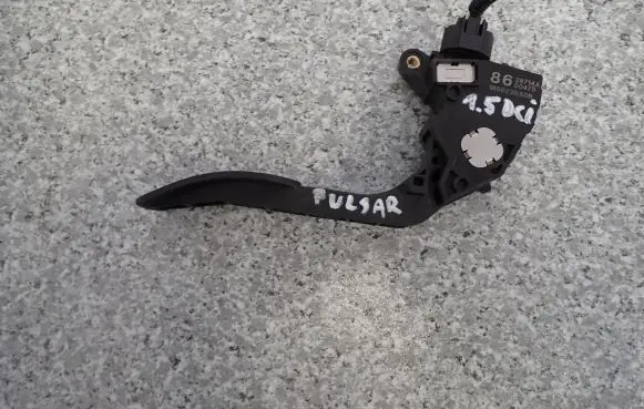 Nissan Pulsar Accelerator pedal position sensor 180023RA0B