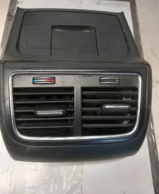 Audi A5 8T 8F Rear air vent grill 8K0864376 0000249521