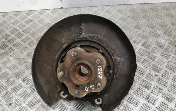 Nissan 350Z Rear wheel hub
