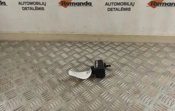 Toyota Yaris Headlight level adjustment motor 
