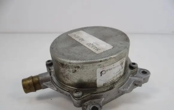 Porsche Panamera (970) Vacuum pump 94811005005