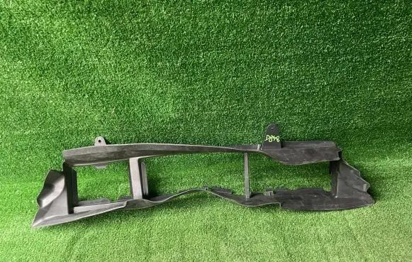 Renault Megane IV Intercooler air guide/duct channel