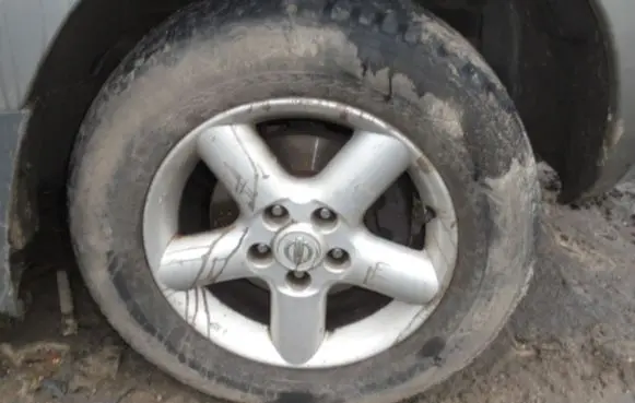 Nissan X-Trail T30 R12 alloy rim 