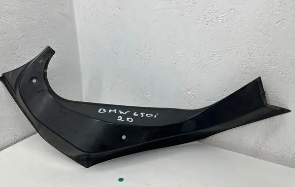 BMW 6 F06 Gran coupe Rear/tail light trim molding 20409410 7228506