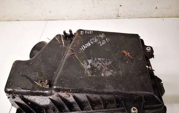 Mazda 626 Air filter box rf79