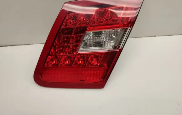 Mercedes-Benz E W212 Tailgate rear/tail lights A2128200864