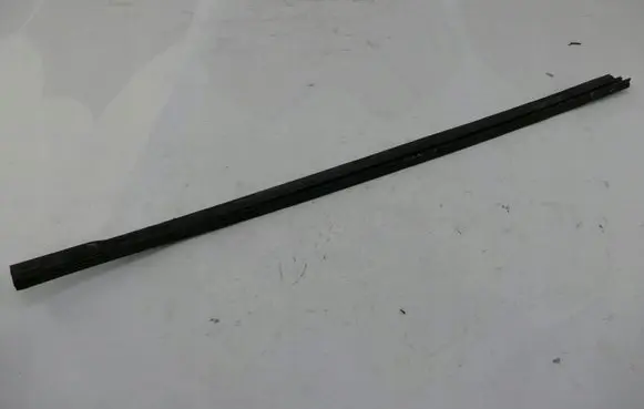Mercedes-Benz E W211 Windshield trim