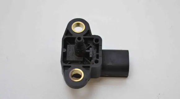 Mercedes-Benz Sprinter W906 Air pressure sensor A0071530028