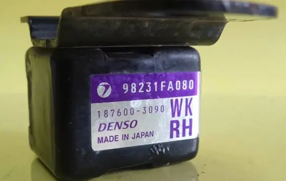 Subaru Impreza I Airbag deployment crash/impact sensor 98231FA080 187600-3090 1876003090