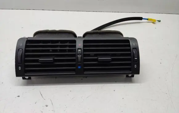 BMW 3 E46 Dash center air vent grill 8361895 8363199 8370741