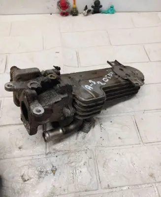 Audi A3 S3 8P EGR valve cooler 03G131513J 19305