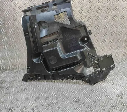 BMW 8 G14 Rear bumper mounting bracket 8075302