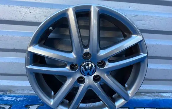 Volkswagen Jetta V R17 alloy rim 1K0601025AF 71X17H2ET54