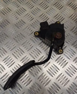 Renault Megane II Accelerator throttle pedal 8200153268 3082B 00319