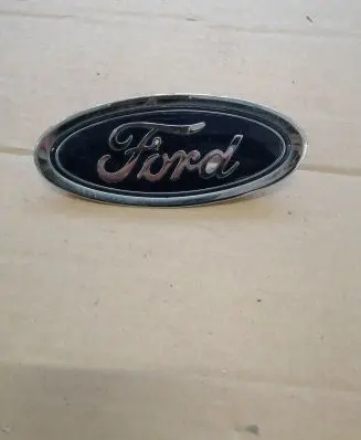 Ford Fiesta Manufacturer badge logo/emblem 70H7900