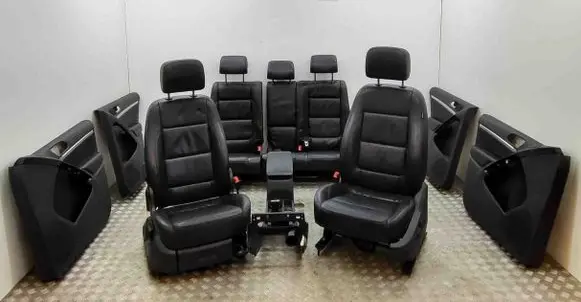Volkswagen Tiguan Interior set 5N0867012F 5N0867211R