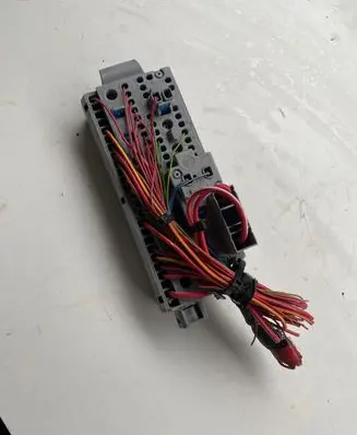 BMW 5 G30 G31 Fuse module 9350313 03009212