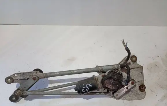 Subaru Legacy Front wiper linkage and motor 38336