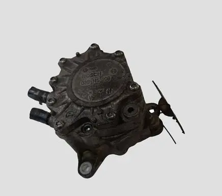 Volkswagen Golf V Vacuum pump 03G145209C 300406A 52006