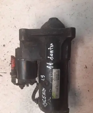 Renault Scenic I Starter motor MD329261 D7R18