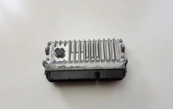Lexus IS III XE30 Engine control unit/module 8966153R70