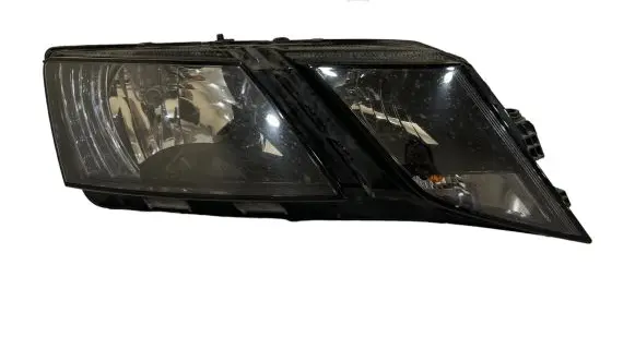 Skoda Octavia Mk3 (5E) Headlight/headlamp 5E1941016C 030110420200 LE15A6368