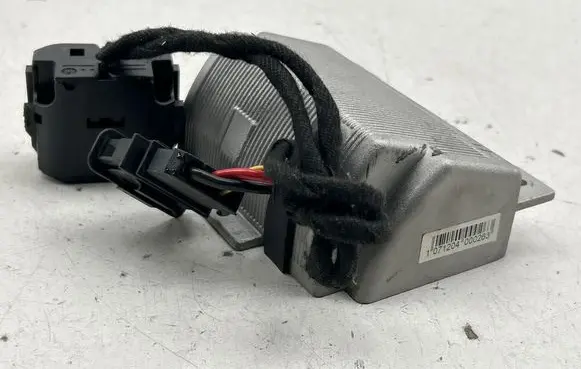 Volkswagen Golf V Other engine bay part 1K0907155