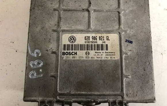 Volkswagen PASSAT B5 Engine control unit/module 028906021GL 0281001656
