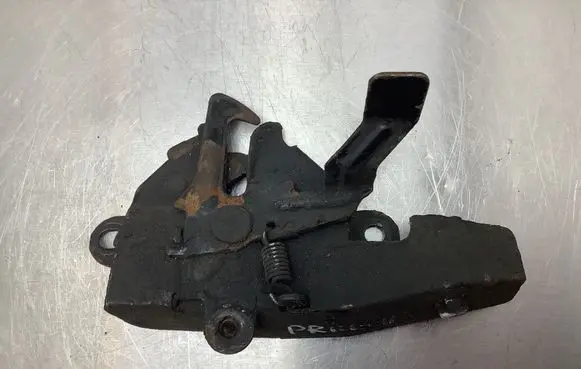 Toyota Prius (XW20) Engine bonnet/hood lock/catch