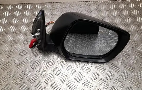 Front door electric wing mirror