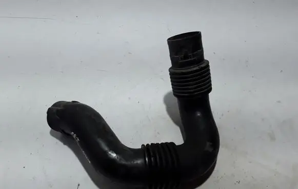 Renault Master II Air intake duct part 8200261961