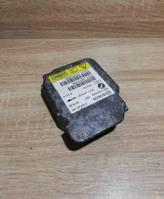 BMW 5 E39 Airbag control unit/module 6912123