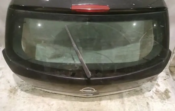 Opel Astra H Tailgate/trunk/boot lid JUODAS