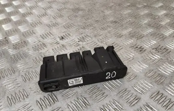 BMW 3 G20 G21 Current control relay 9470044