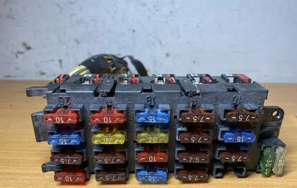 Mercedes-Benz S W140 Fuse box set 1405451101 C3005