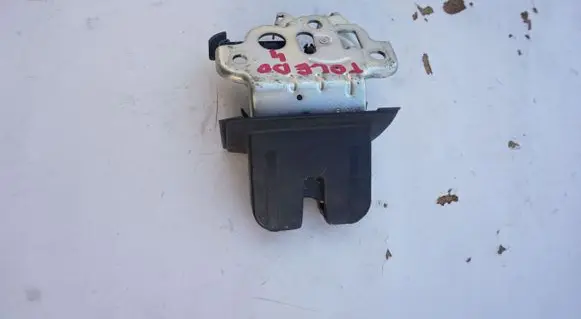 Seat Toledo IV (NH) Tailgate/trunk/boot lock/catch/latch