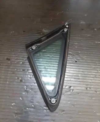 Volkswagen Touran II Front triangle window/glass 1T0845411